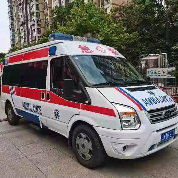 正安长途救护车护送病人返乡